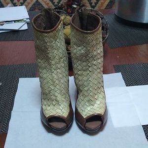 UGG COLLECTION BOOTIES